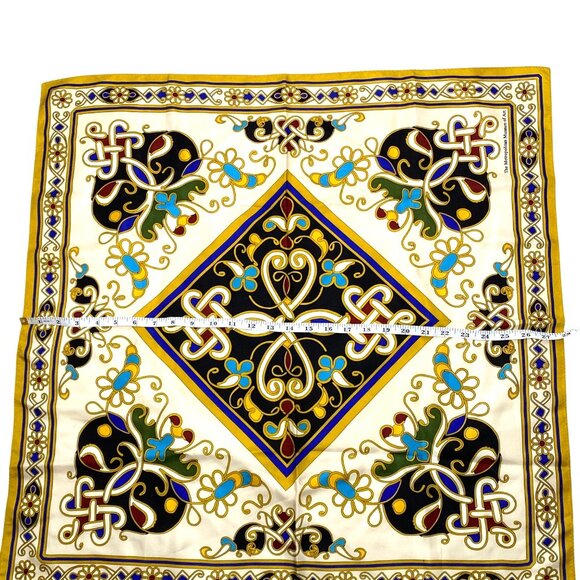 Metropolitan Museum Of Art MMOA Silk Scarf Celtic Knot Design Multicolor - Picture 7 of 9